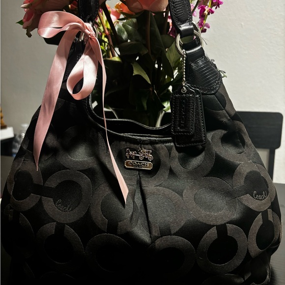 Coach Black Signature Shoulder Bag - Picture 2 of 5